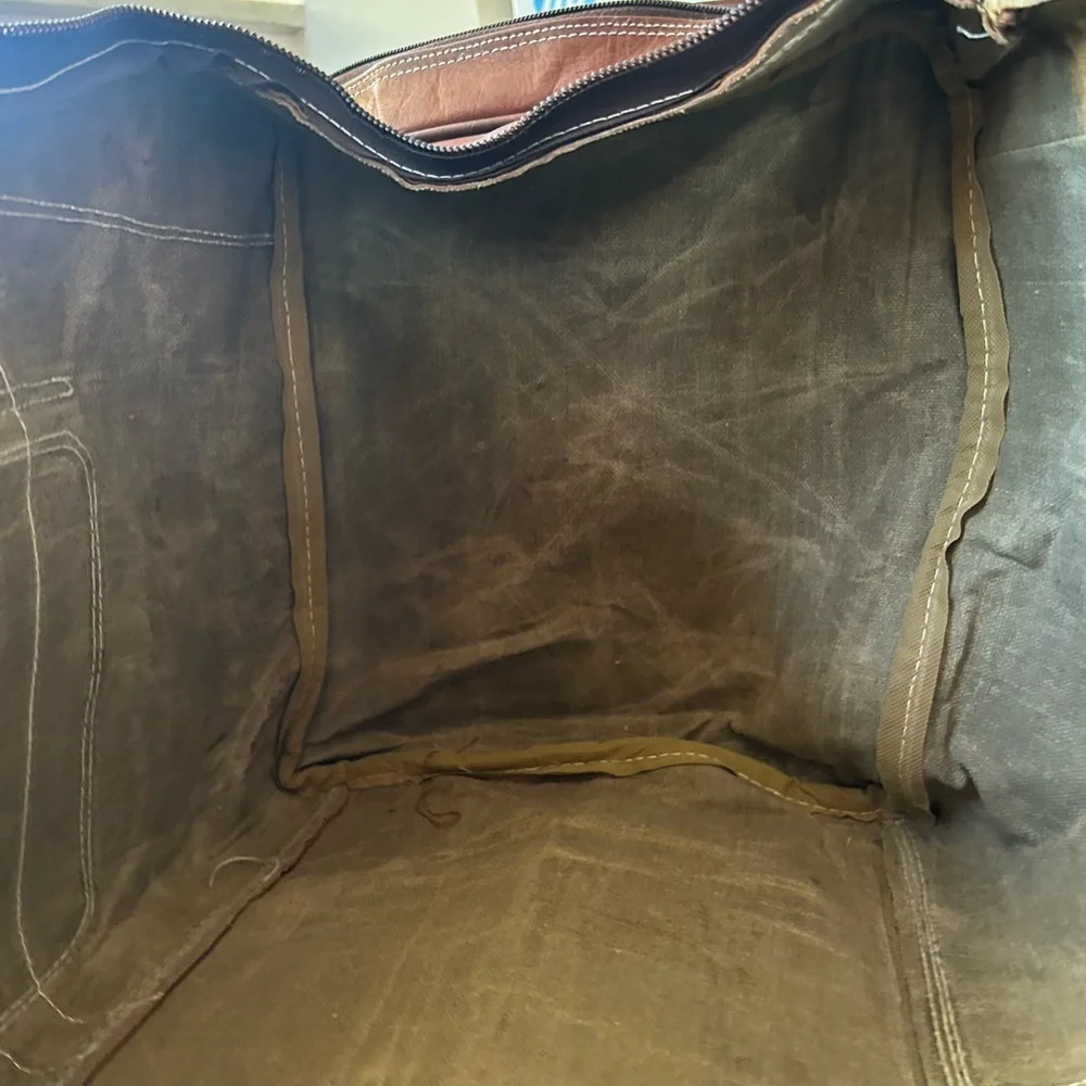 Iltalian Leather bag from Florence Italy classic full